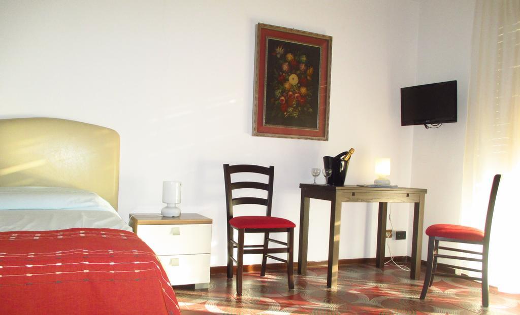 Residenza Paola Hotel Palermo Exterior photo